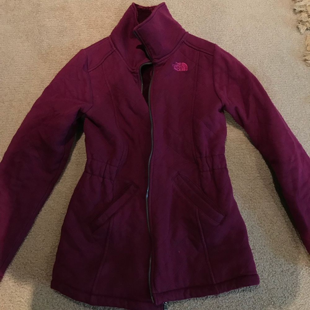 juniors north face jacket (fits adult xs)